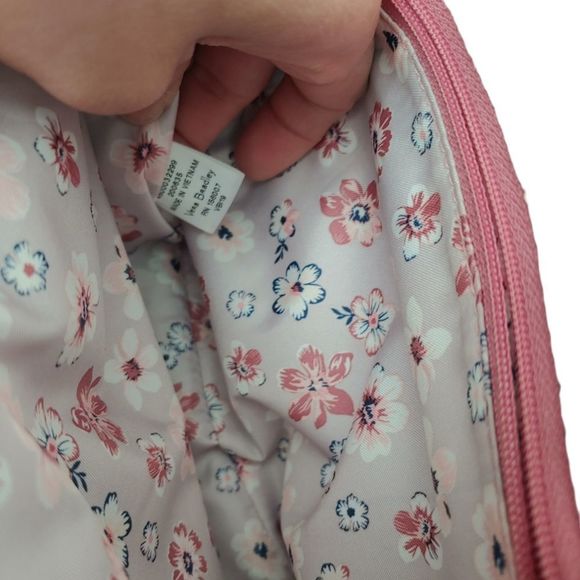 VERA BRADLEY QUILTED/FLORAL CROSSBODY. - Picture 7 of 11